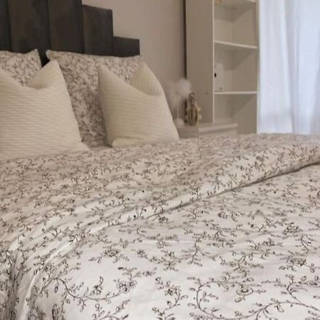 Les Grenats Apartment Conflans-Sainte-Honorine Luaran gambar